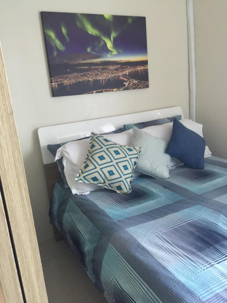 Breeze Residences Condotel Pasay Buitenkant foto